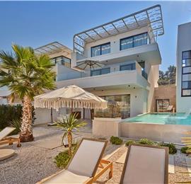 Selection of 5 bedroom seafront villas with heated pool on Ciovo near Trogir, sleeps 10